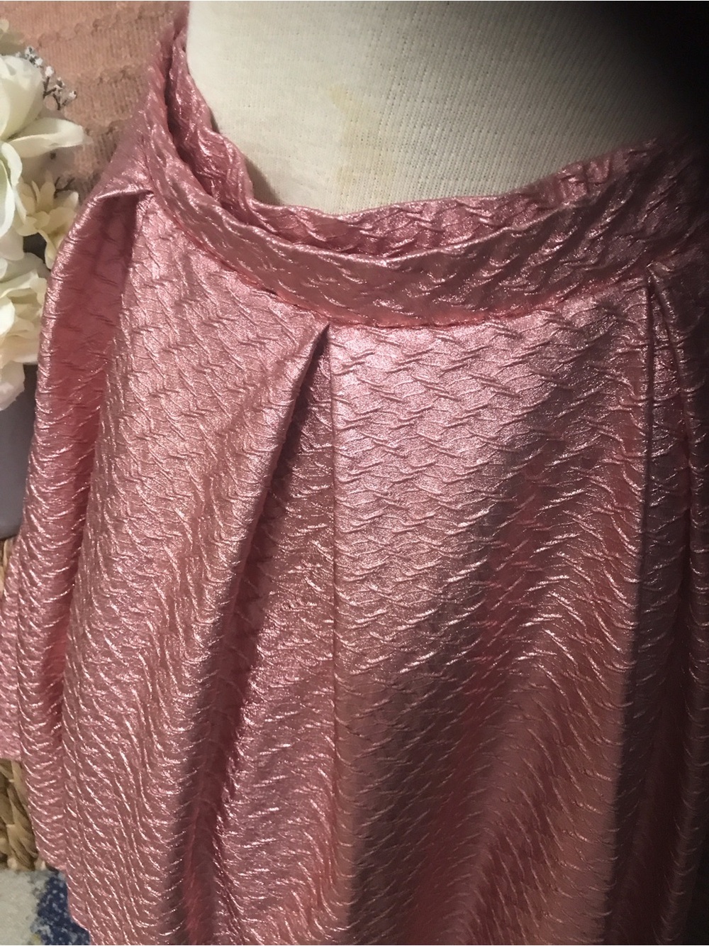 LuLaRoe Rose Metallic Circle Skirt - Picture 2 of 7